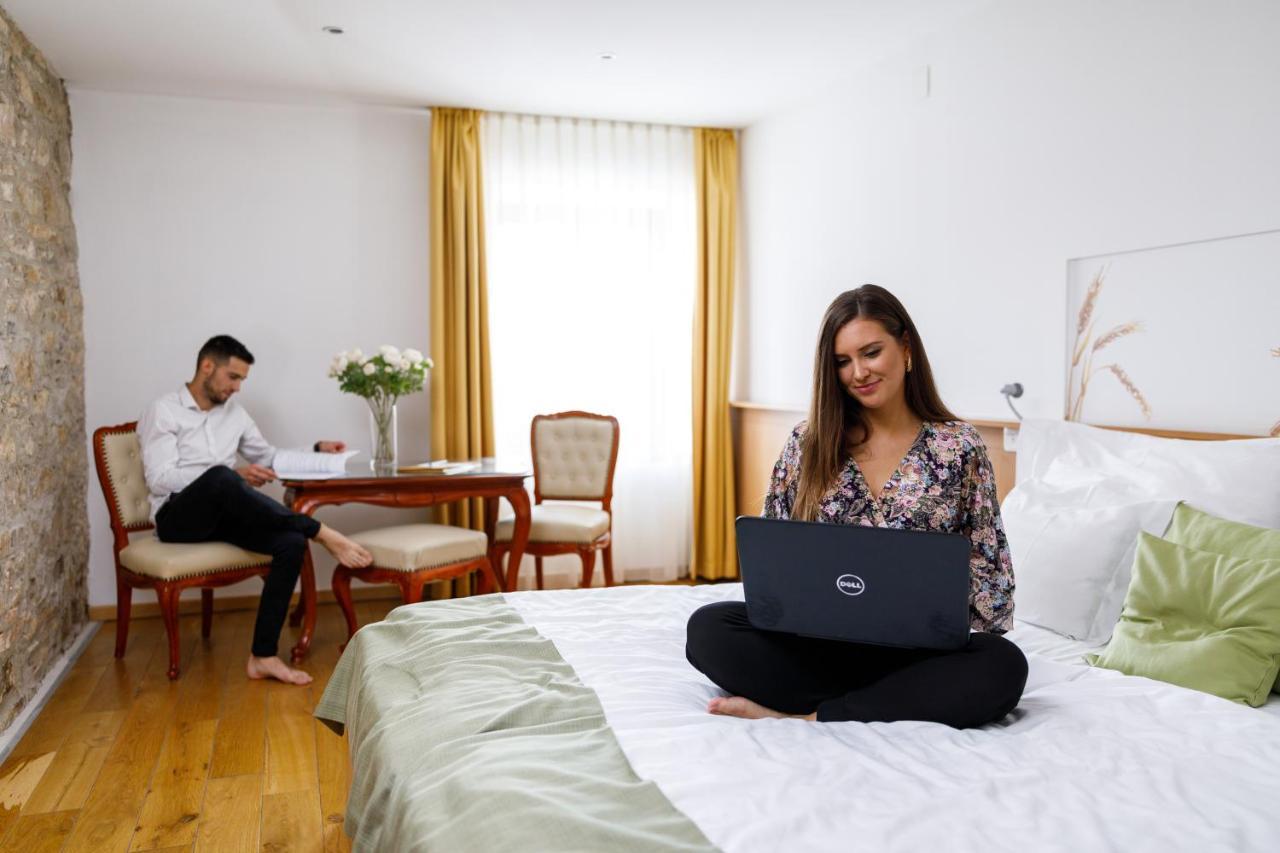 Hotel Historia Malomkert Veszprem Luaran gambar
