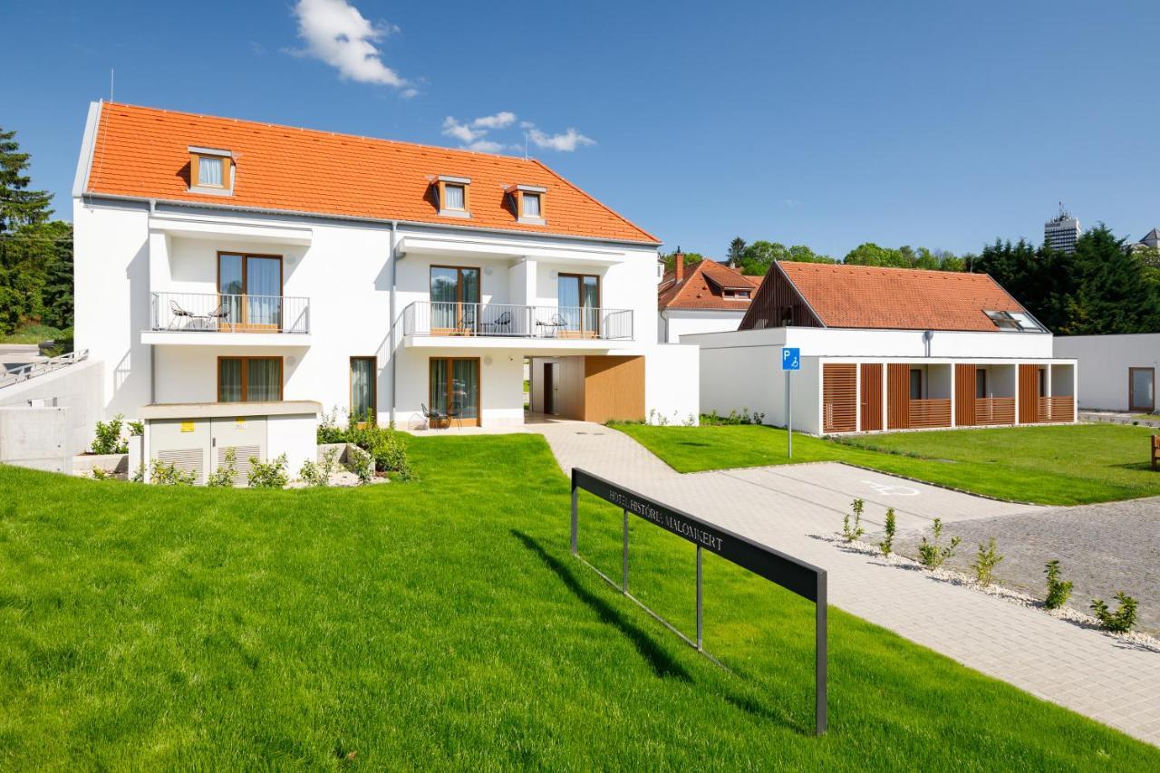 Hotel Historia Malomkert Veszprem Luaran gambar