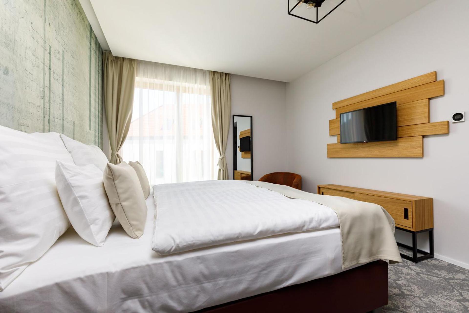 Hotel Historia Malomkert Veszprem Luaran gambar