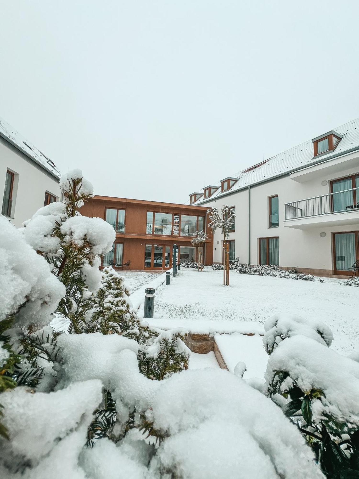 Hotel Historia Malomkert Veszprem Luaran gambar