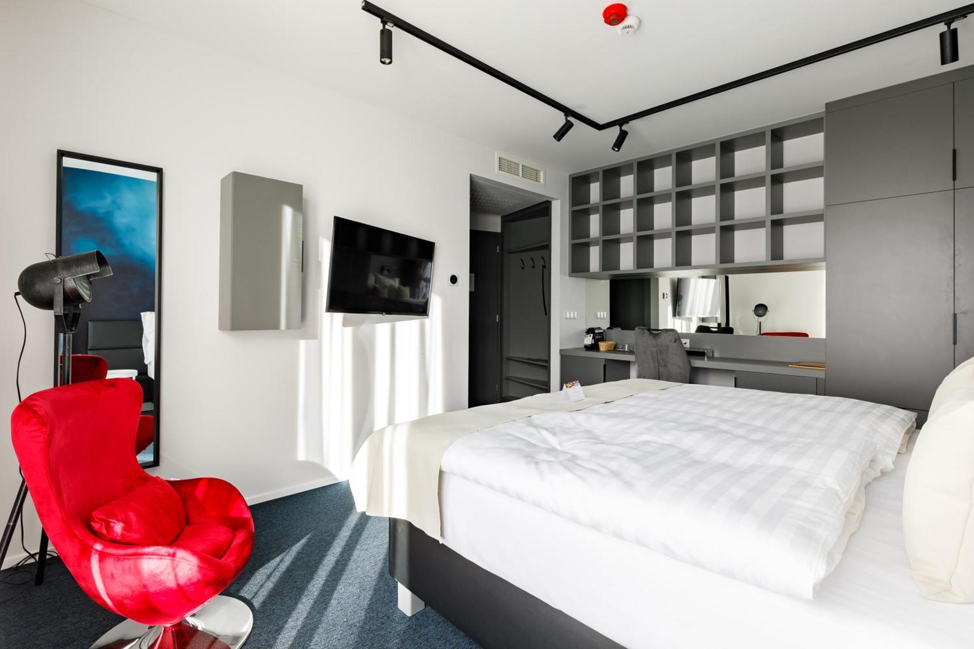 Hotel Historia Malomkert Veszprem Luaran gambar